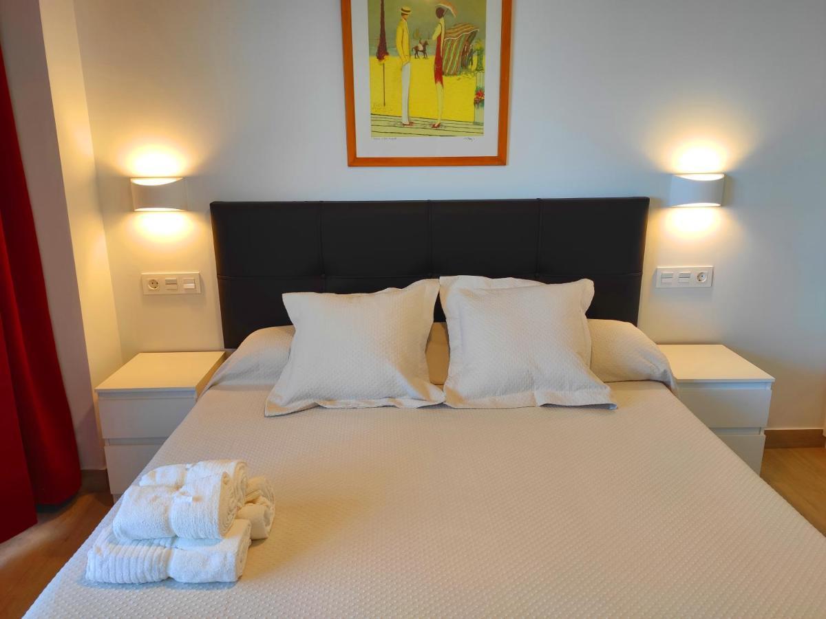 Beachfront -- New Luxury Apartment -- 1ª Linea Playa -- Fuengirola City Center -- Private Parking -- Panoramic Sea Views -- Zewnętrze zdjęcie