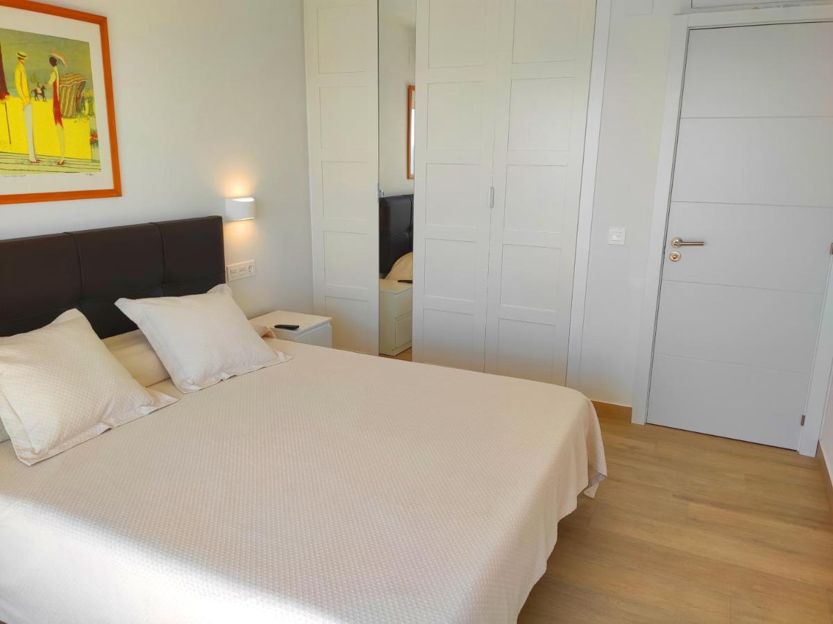 Beachfront -- New Luxury Apartment -- 1ª Linea Playa -- Fuengirola City Center -- Private Parking -- Panoramic Sea Views -- Zewnętrze zdjęcie