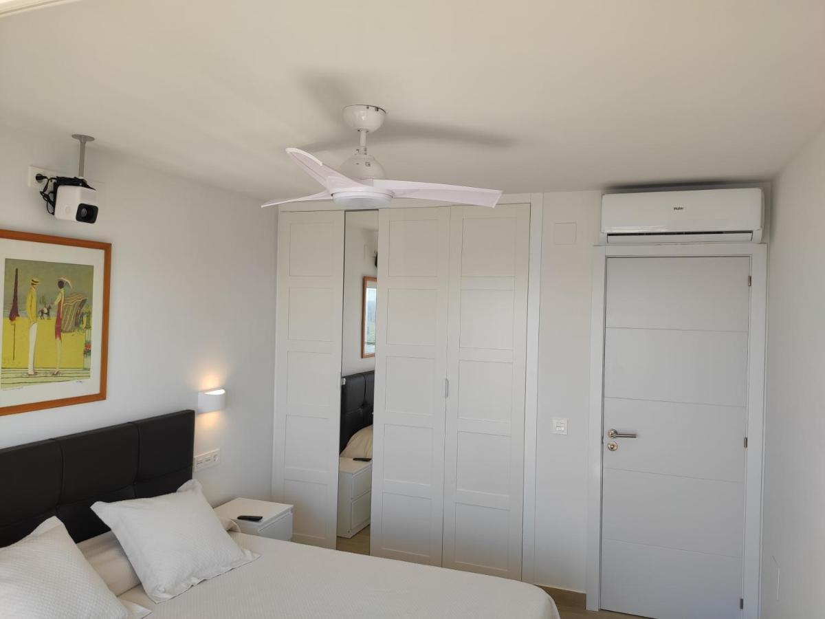 Beachfront -- New Luxury Apartment -- 1ª Linea Playa -- Fuengirola City Center -- Private Parking -- Panoramic Sea Views -- Zewnętrze zdjęcie